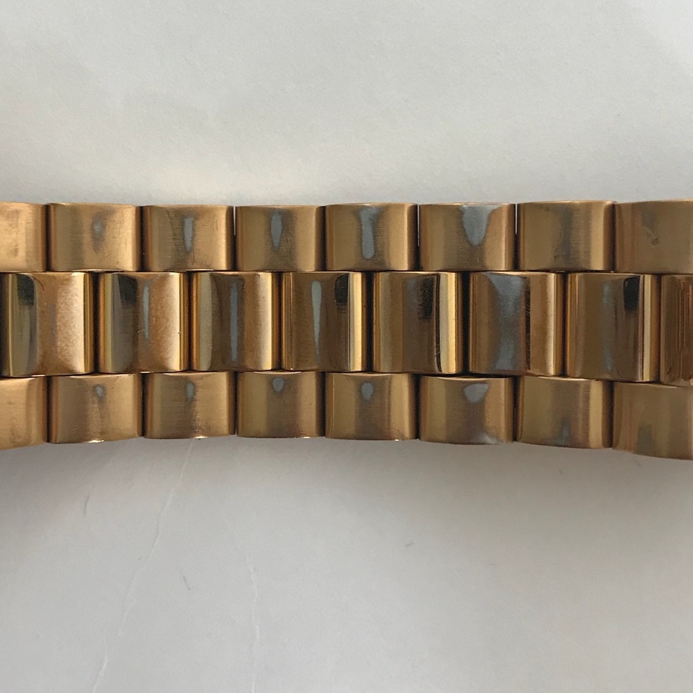 MICHAEL KORS Quartz Chronograph Rose Gold Watch - Picture 7 of 7